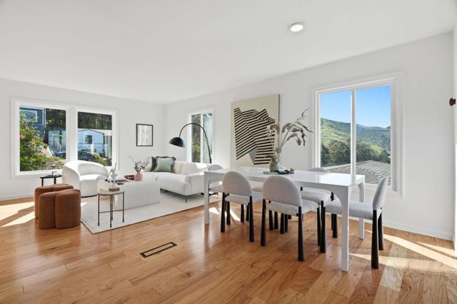 14 Cragmont Court, Pacifica, CA 94044