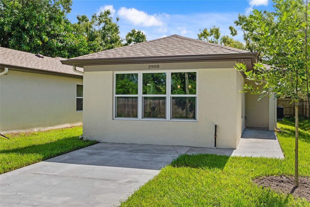 3908 WALNUT AVENUE, Sarasota, FL 34234