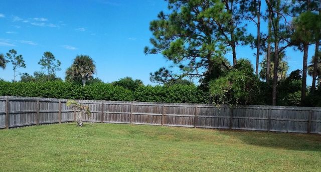 361 SW Fairway Ave, Port St Lucie, FL 34983