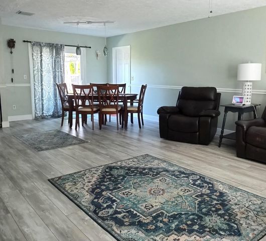 361 SW Fairway Ave, Port St Lucie, FL 34983