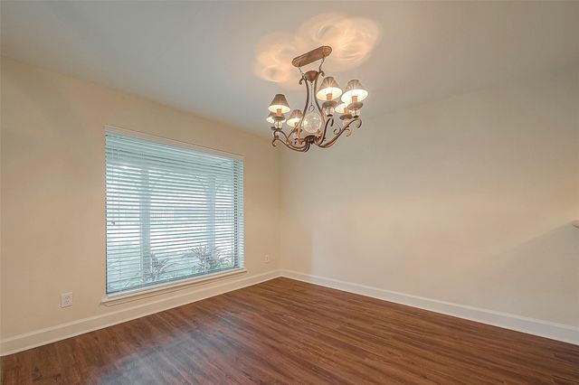 20 Champions Colony E, Houston, TX 77069