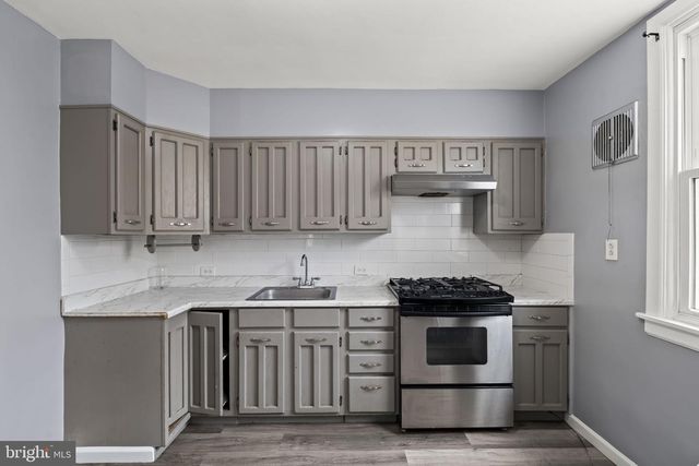 532 E CHELTENHAM AVE, Philadelphia, PA 19120