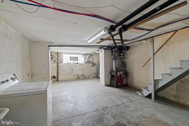 532 E CHELTENHAM AVE, Philadelphia, PA 19120