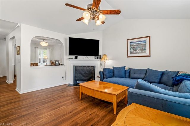 509 Collington Drive, Mebane, NC 27302