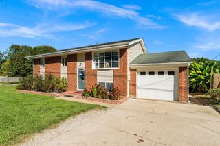 583 Davis Creek Road, Barboursville, WV 25504