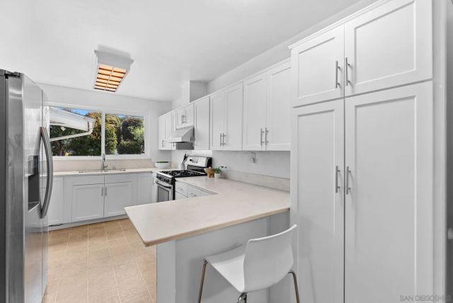 1305 Cornish Drive, Oceanside, CA 92054