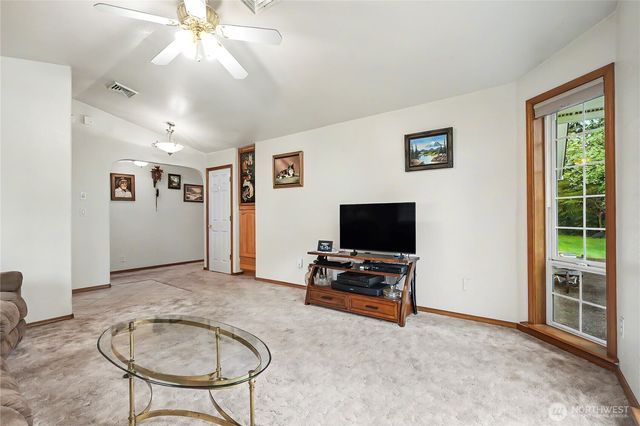 6428 201st Avenue SW, Centralia, WA 98531