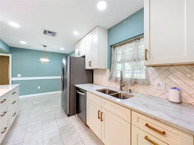 1534 LEEWAY AVENUE, Orlando, FL 32810