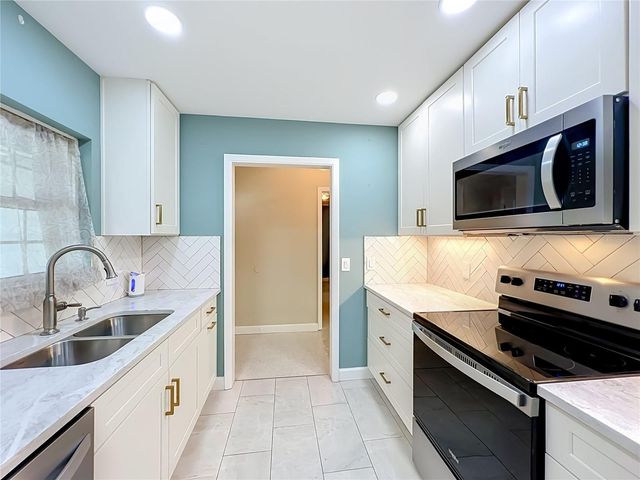 1534 LEEWAY AVENUE, Orlando, FL 32810
