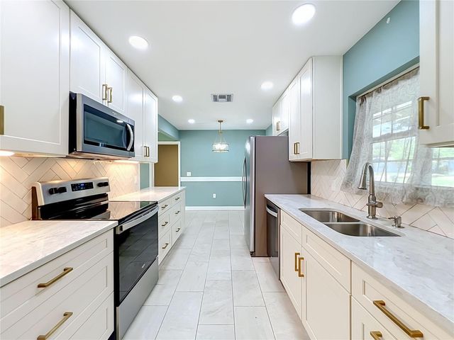 1534 LEEWAY AVENUE, Orlando, FL 32810