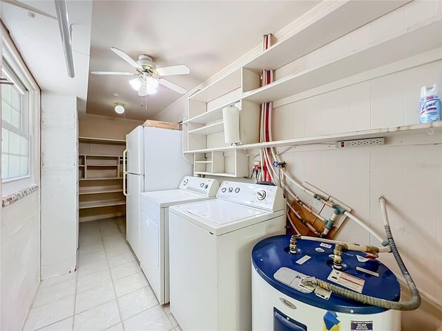 1534 LEEWAY AVENUE, Orlando, FL 32810