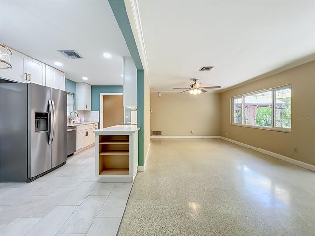 1534 LEEWAY AVENUE, Orlando, FL 32810