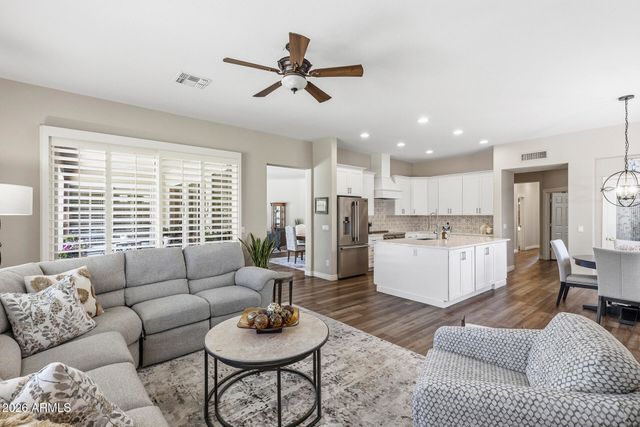 41014 N REPUBLIC Way, Anthem, AZ 85086