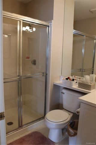 157 W Kenilworth Avenue, Royal Oak, MI 48067