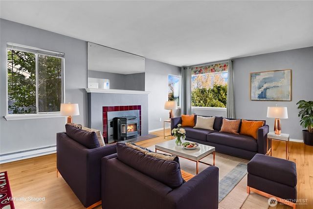 10742 Lakeside Avenue NE, Seattle, WA 98125