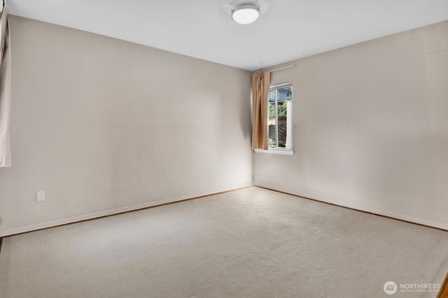 10742 Lakeside Avenue NE, Seattle, WA 98125