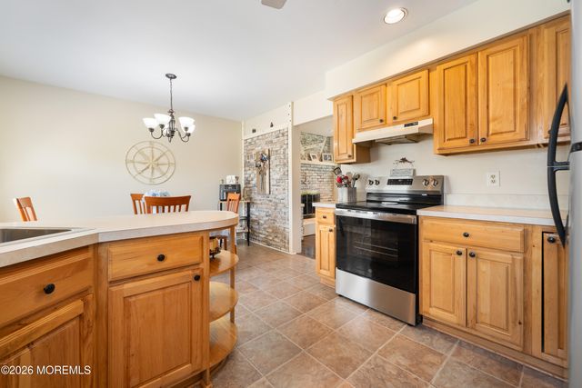 837 Cable Avenue, Beachwood, NJ 08722