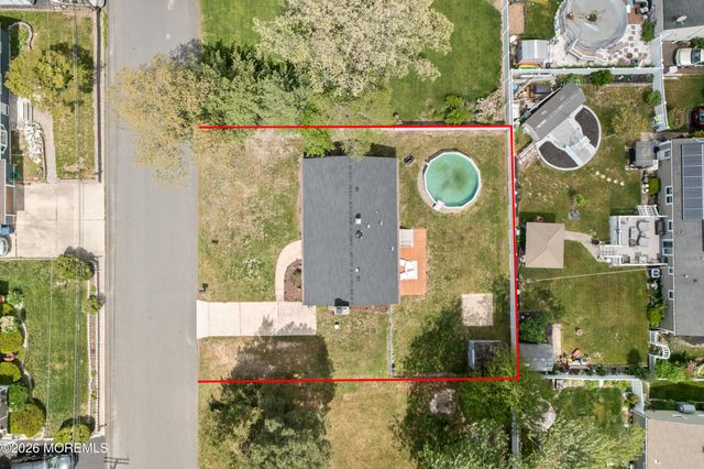 837 Cable Avenue, Beachwood, NJ 08722