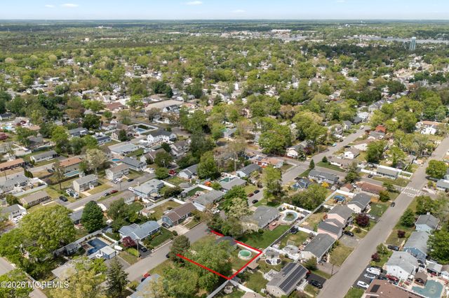 837 Cable Avenue, Beachwood, NJ 08722