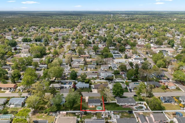 837 Cable Avenue, Beachwood, NJ 08722