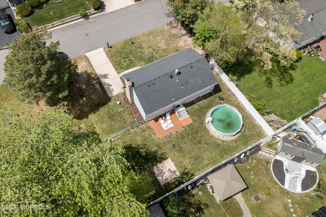 837 Cable Avenue, Beachwood, NJ 08722