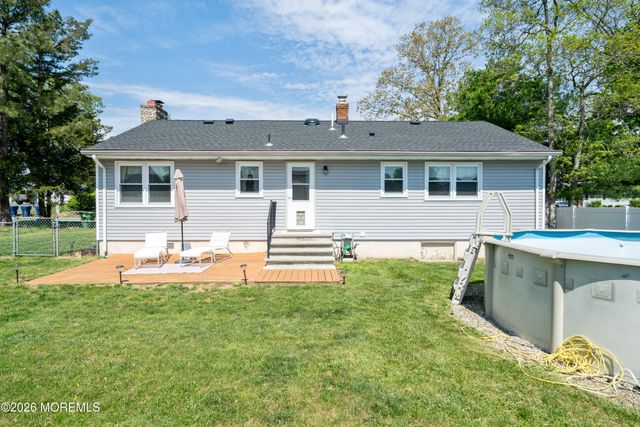 837 Cable Avenue, Beachwood, NJ 08722