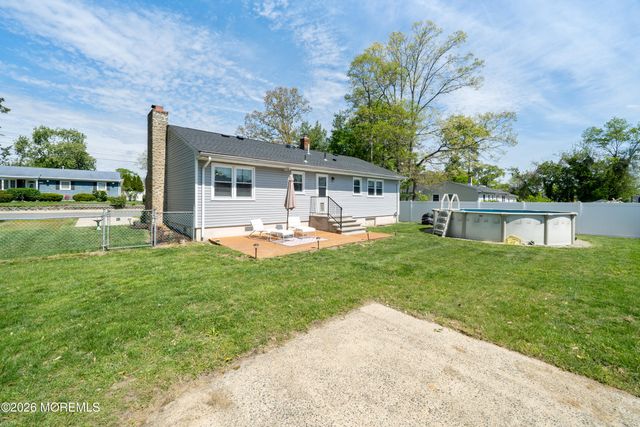 837 Cable Avenue, Beachwood, NJ 08722