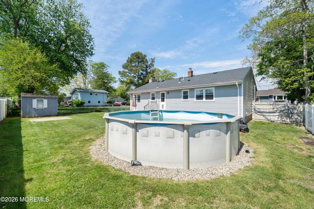 837 Cable Avenue, Beachwood, NJ 08722