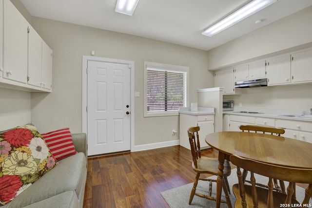 8 Trophy, New Braunfels, TX 78132