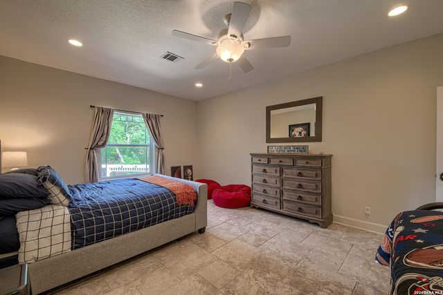 613 N ROLLING VW, San Antonio, TX 78253