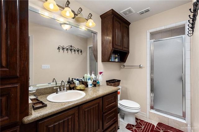 2101 Happy Street, Mission, TX 78573