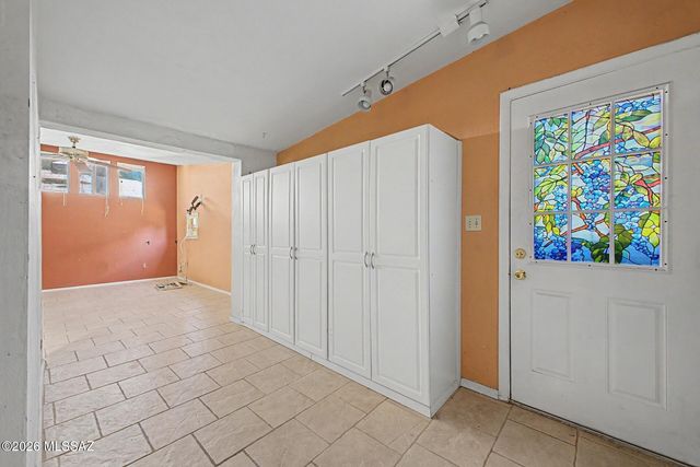 1934 S Avenida Planeta, Tucson, AZ 85710