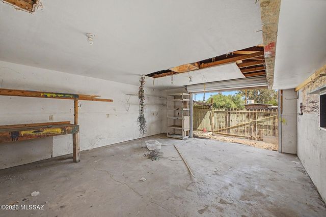 1934 S Avenida Planeta, Tucson, AZ 85710