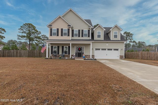 604 Coral Reef Court, Sneads Ferry, NC 28460