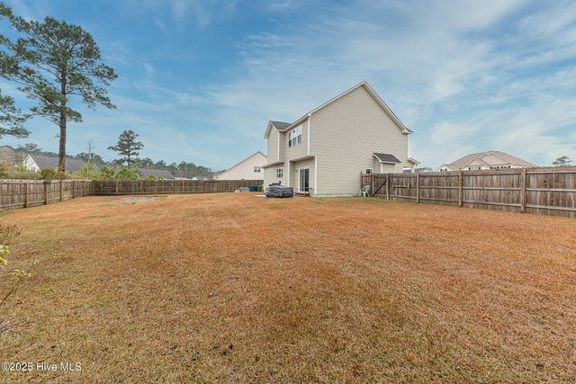 604 Coral Reef Court, Sneads Ferry, NC 28460