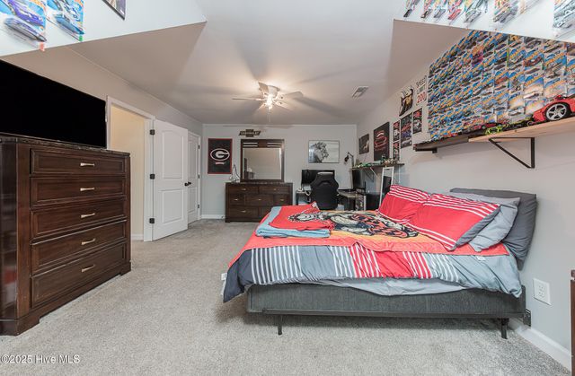 604 Coral Reef Court, Sneads Ferry, NC 28460