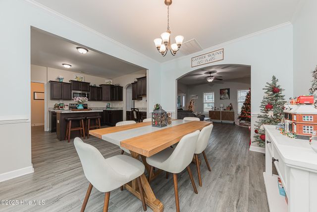 604 Coral Reef Court, Sneads Ferry, NC 28460