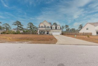 604 Coral Reef Court, Sneads Ferry, NC 28460