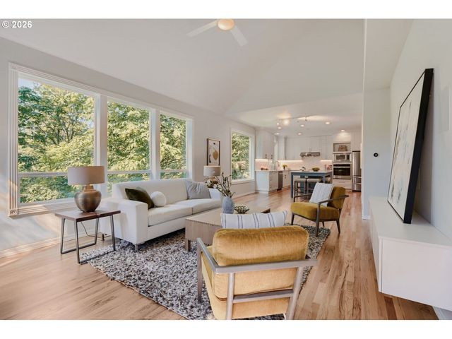 9663 Nw RANDALL Ln, Portland, OR 97229