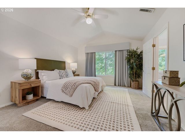 9663 Nw RANDALL Ln, Portland, OR 97229