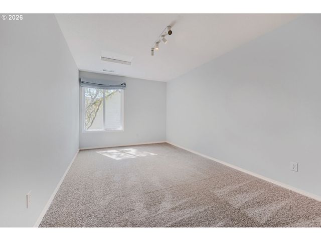 9663 Nw RANDALL Ln, Portland, OR 97229