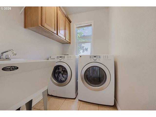 9663 Nw RANDALL Ln, Portland, OR 97229