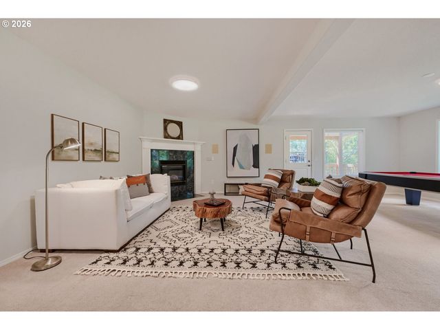 9663 Nw RANDALL Ln, Portland, OR 97229