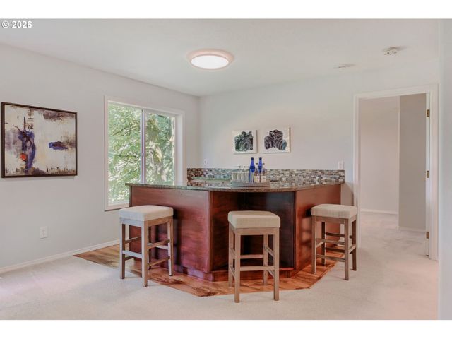 9663 Nw RANDALL Ln, Portland, OR 97229