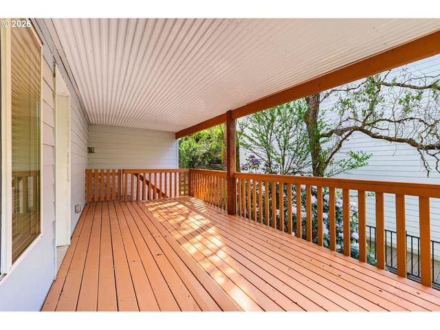 9663 Nw RANDALL Ln, Portland, OR 97229