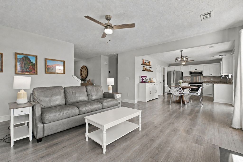 199 Vintage Cir, Hendersonville, TN 37075