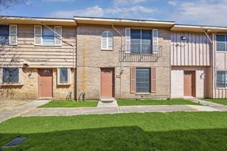 3006 Falk Court 3006, La Porte, TX 77571