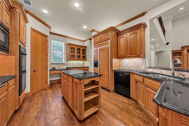 140 Eagles Peak Lane, Double Oak, TX 75077