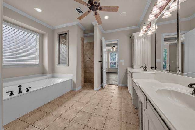 140 Eagles Peak Lane, Double Oak, TX 75077
