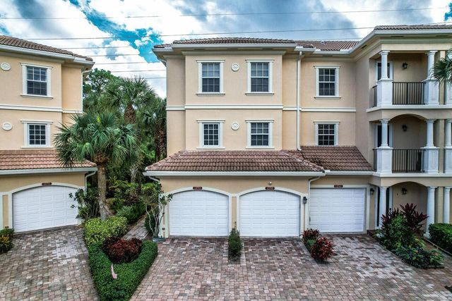 12755 SE Old Cypress Drive, Hobe Sound, FL 33455